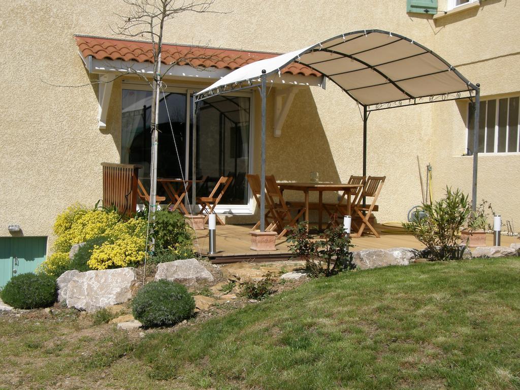Bed and Breakfast La Bergerie Pollionnay Exterior foto