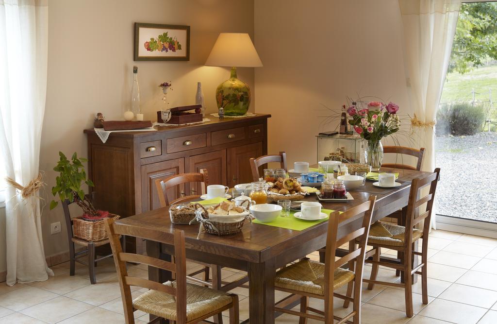Bed and Breakfast La Bergerie Pollionnay Exterior foto