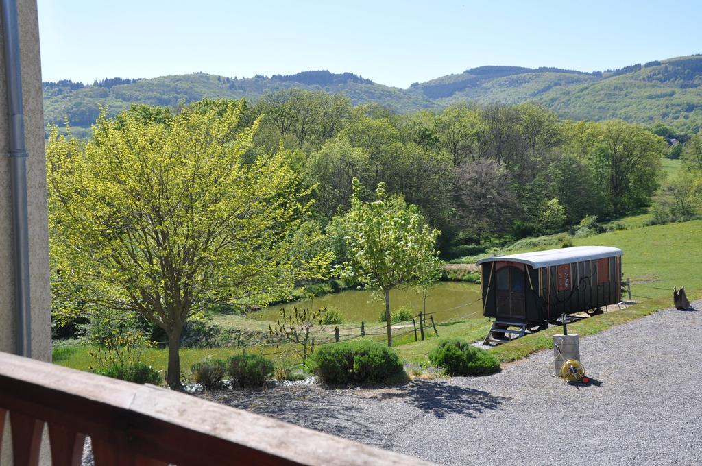 Bed and Breakfast La Bergerie Pollionnay Exterior foto