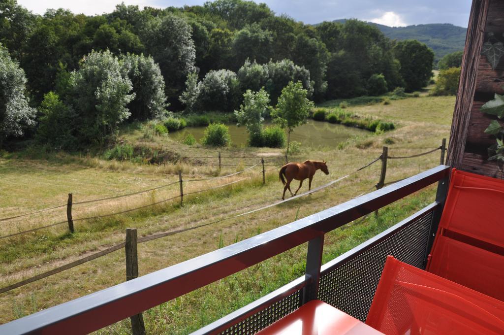 Bed and Breakfast La Bergerie Pollionnay Exterior foto