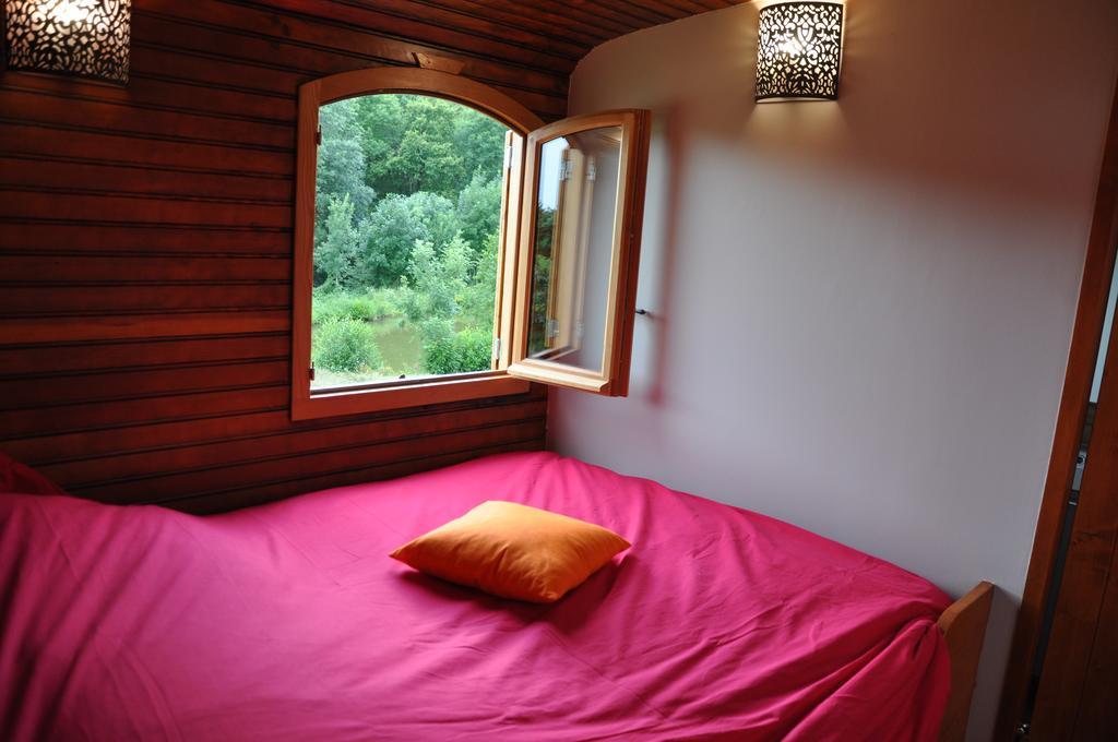 Bed and Breakfast La Bergerie Pollionnay Exterior foto